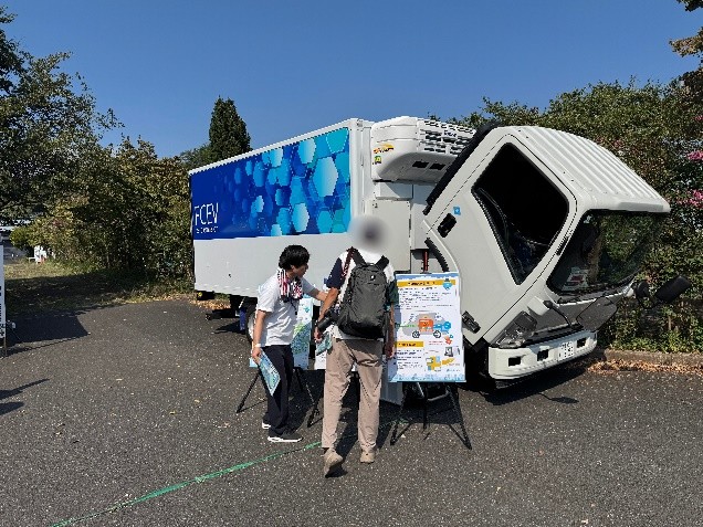 燃料電池トラックの画像2