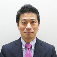 大平 英二